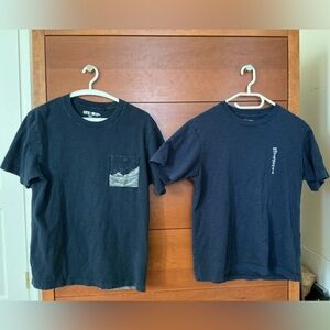 Uniqlo Hokusai Ukiyo UT Graphic Tee with Museum-Inspired Logo (Size M)